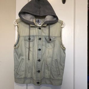 Volcom vest